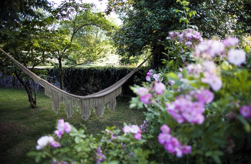 Martin House | Holiday Home 'La Maison Léopoldine' with Shared Pool, Shared Garden and Wi-Fi