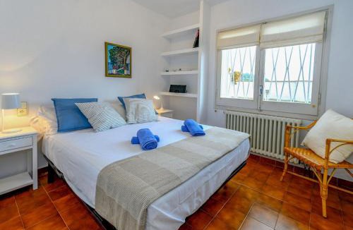 Sant Pol De Mar House | Holiday Home La Marina Blanca by Interhome