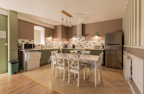 Franleu House | Holiday Home 'La Pause Picarde - Baie De Somme' with Private Terrace, Shared Garden and Wi-Fi