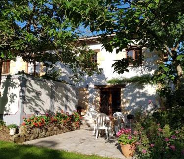 Barie House | Holiday Home La Rose