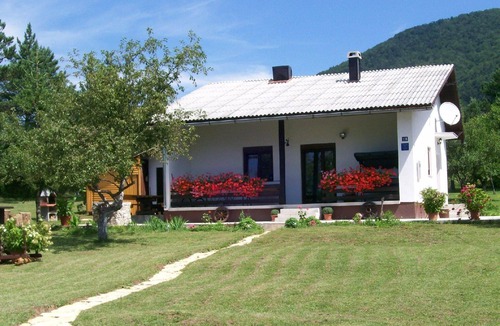 Rudanovac House | Holiday home "Lana" with hot tub