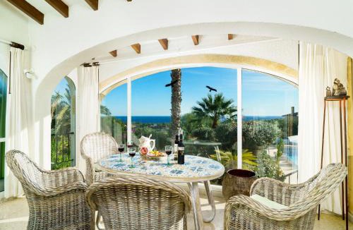 Pinar del Advocat House | Holiday Home Las Boyas by Interhome