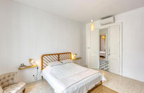 Montagnac House | Holiday Home Le Chai by Interhome