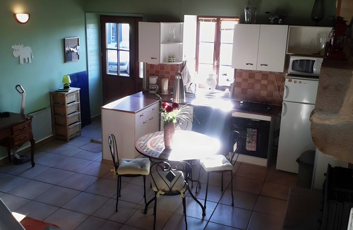 Languedias House | Holiday Home “Le Courtil De Bourrien” with Terrace and Wi-Fi