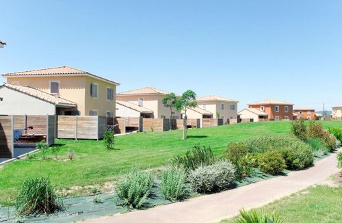 Fabregues House | Holiday Home Le Domaine du Golf (MPT156)