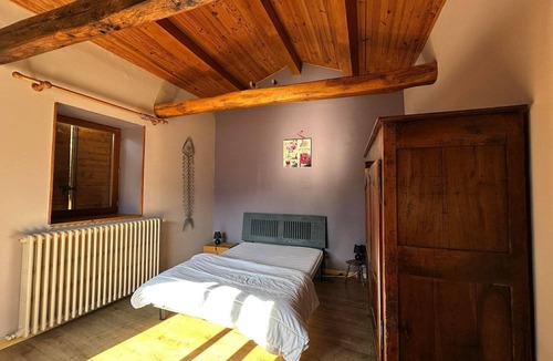 Mostuejouls House | Holiday Home “Le Gîte de la Cardabelle”