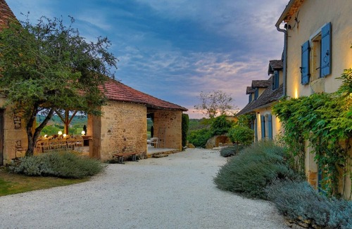 Sainte Croix de Beaumont House | Holiday Home 'Le Mas' with Private Pool, Private Terrace and Wi-Fi