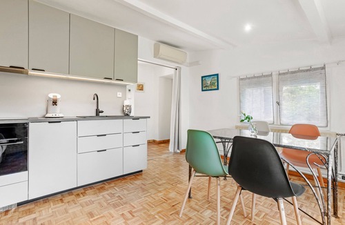 Bras House | Holiday Home “Le Mas” with Shared Pool, Wi-Fi and Air Conditioning