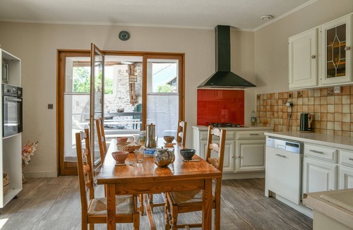 Pontcharra House | Holiday Home 'Le Moulin De Bayard' with Mountain View, Private Terrace & Wi-Fi