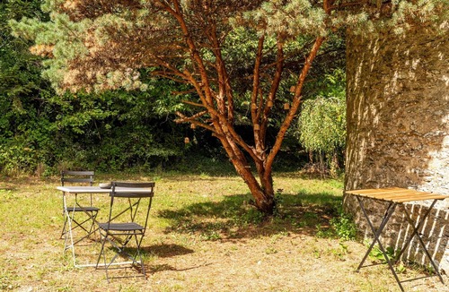Vertou House | Holiday Home 'Le Moulin De Pen Hoêt' with Shared Garden