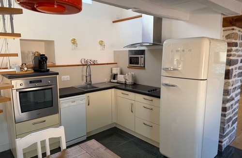 Beganne House | Holiday Home “Le Petit Brécéan” with Heated Swim Spa