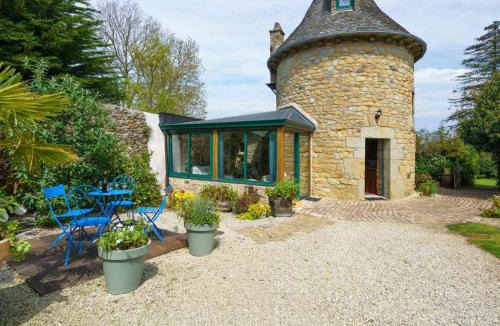 Roscanvel House | Holiday Home Le Pigeonnier by Interhome