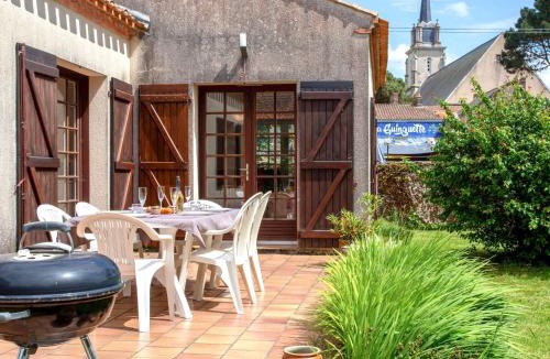Les Moutiers-en-Retz House | Holiday Home Le Pré Vincent by Interhome