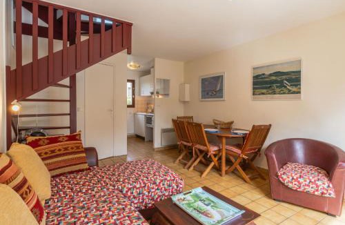 Villers-sur-Mer House | Holiday Home Le Pré Verger-1 by Interhome