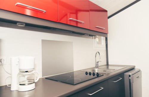 Marminiac House | Holiday Home Les Hameaux de Pomette-Chalet 2 Pers- by Interhome