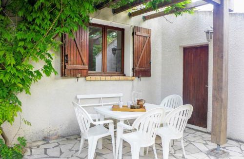Salles-d'Aude House | Holiday Home Les Hauts de Grimmal by Interhome