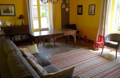Tour-en-Bessin House | Holiday Home Les Londes by Interhome