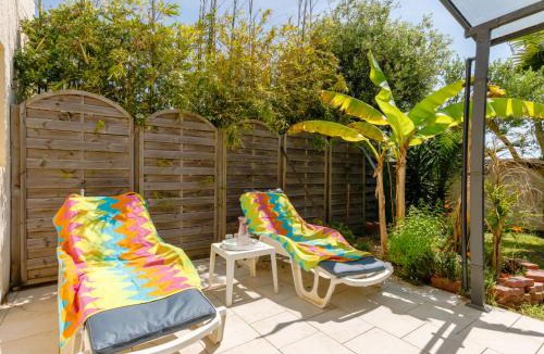 Bourgenay House | Holiday Home Les Oliviers by Interhome