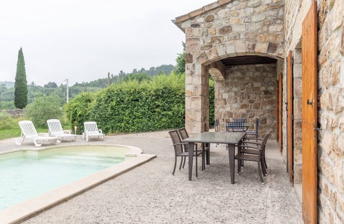 Chambonas House | Holiday Home 'Les Sources Gîte Les Pêchers' with Private Pool, River 100m Away