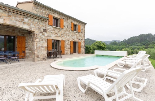 Chambonas House | Holiday Home 'Les Sources Gîte Les Pêchers' with Private Pool, River 100m Away