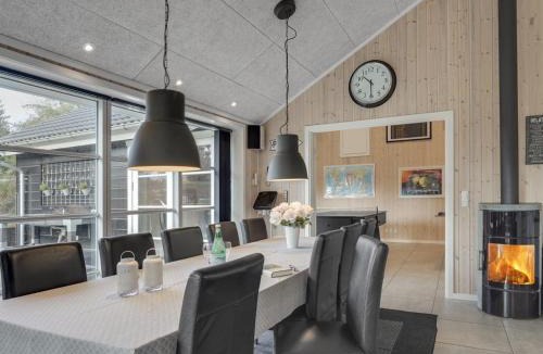 Hou House | Holiday Home Lilie - 270m from the sea by Interhome