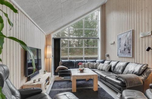 Hou House | Holiday Home Lilie - 270m from the sea by Interhome