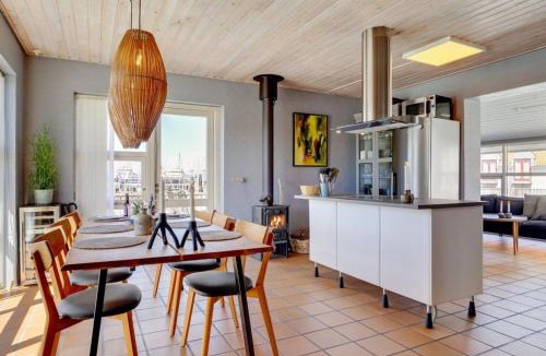 Vestero Havn House | Holiday Home Ljubinko - 50m from the sea by Interhome