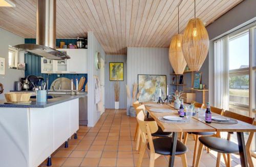 Vestero Havn House | Holiday Home Ljubinko - 50m from the sea by Interhome