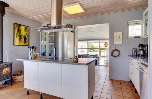 Vestero Havn House | Holiday Home Ljubinko - 50m from the sea by Interhome