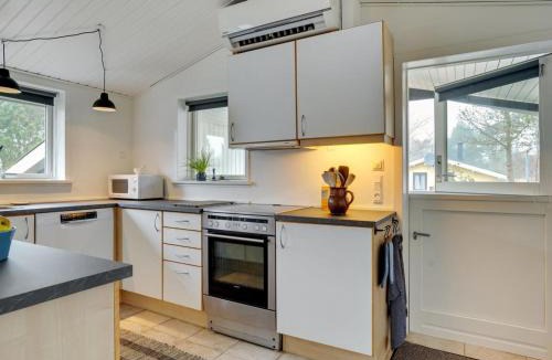 Sønder Vorupør House | Holiday Home Ljupka - 1km from the sea by Interhome