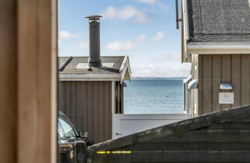 Thurø By House | Holiday Home Loella - 35m from the sea by Interhome