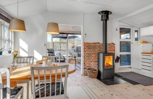 Thurø By House | Holiday Home Loella - 35m from the sea by Interhome