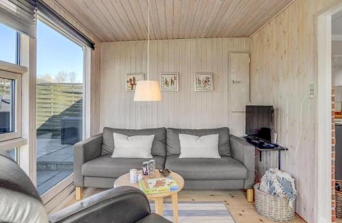 Thurø By House | Holiday Home Loella - 35m from the sea by Interhome