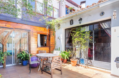 Arbucies House | Holiday Home 'Loft Elisa' with Shared Pool, Shared Terrace and Wi-Fi