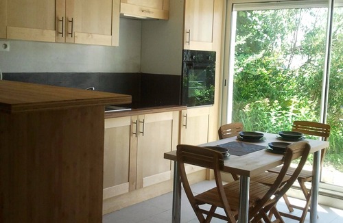 Saint-Marc-sur-Mer House | Holiday Home 'Loft Indépendant Et Jardin' with Wi-Fi