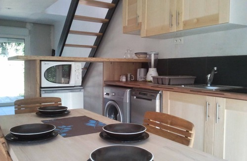 Saint-Marc-sur-Mer House | Holiday Home 'Loft Indépendant Et Jardin' with Wi-Fi
