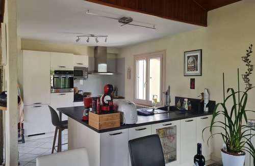 Monsempron-Libos House | Holiday Home 'Maison Monsempron - Libos' with Private Pool, Wi-Fi & Air Conditioning