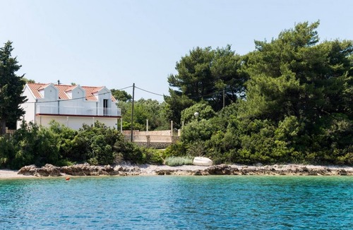 Kolocep Island Apartment | Holiday Home Maćus-One Bedroom Apartment with Balcony