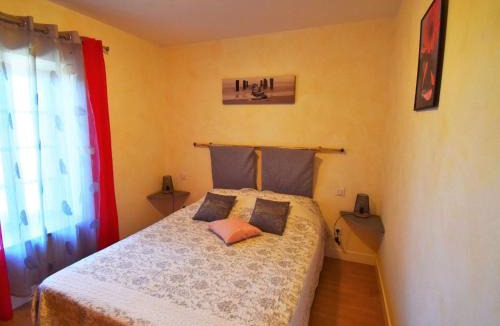 Madaillan House | Holiday Home Madaillan by Interhome