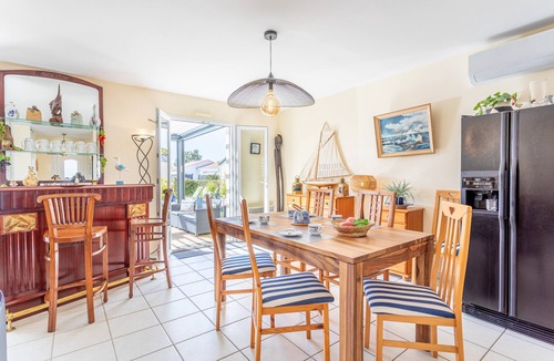 Jard-sur-Mer House | Holiday Home 'Maison Salorge' with Private Pool, Wi-Fi and Air Conditioning
