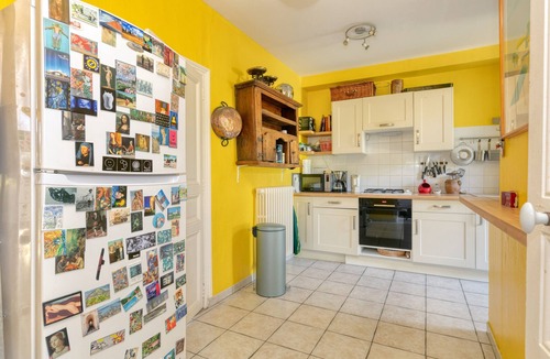 Le Croisic House | Holiday Home 'Maison Albizia' with Private Terrace, Garden, and Wi-Fi