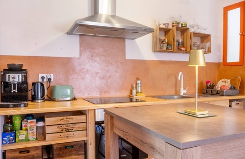 Mirepeisset House | Holiday Home 'Maison Ocre' with Wi-Fi