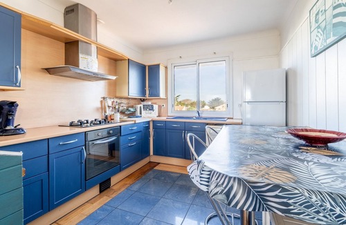Barbatre House | Holiday Home 'Maison Vue Sur Mer 50m Plage' with Sea View, Private Terrace and Wi-Fi