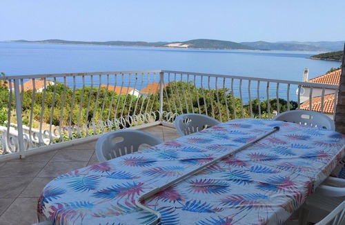 Maslinica House | Holiday Home Maja