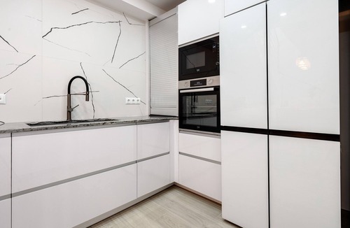 Cambrils House | Holiday Home 'Marés' with Shared Pool, Wi-Fi and Air Conditioning