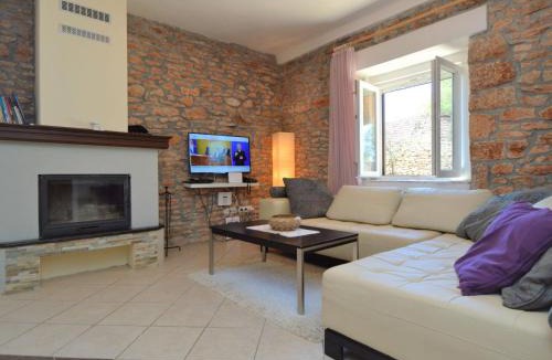 Promina House | Holiday Home Marija by Interhome
