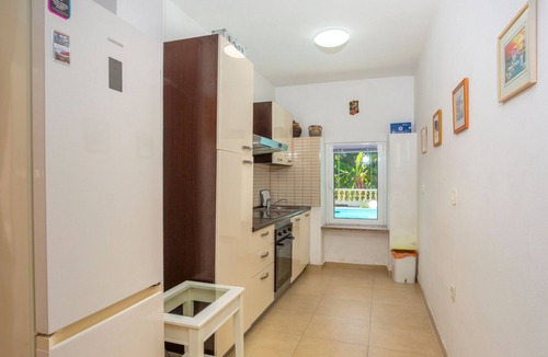Bregi Villa | Holiday home Marijana by Villas Guide