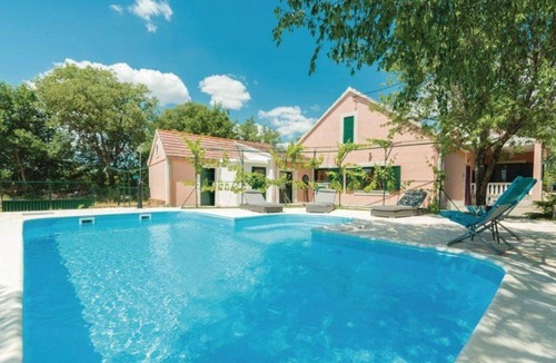 Drnis House | Holiday Home Marin AS with Pool