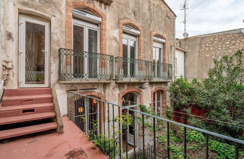 La Palme House | Holiday Home 'Massenet' with Shared Terrace, Private Garden and Wi-Fi