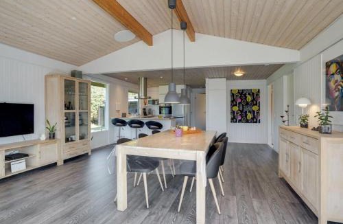 Oddesund Syd House | Holiday Home Matilde - 400m to the fjord by Interhome